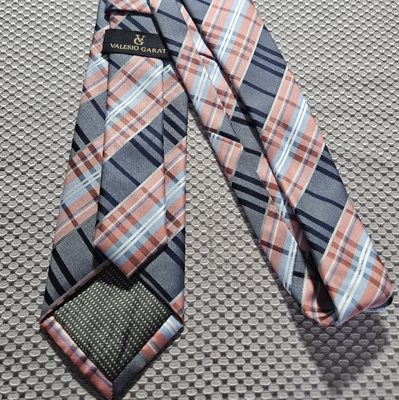 Valerio Garati mens italian silk tie - Picture 2 of 3
